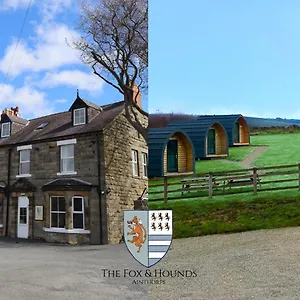 4* Herberg The Fox & Hounds & Pods